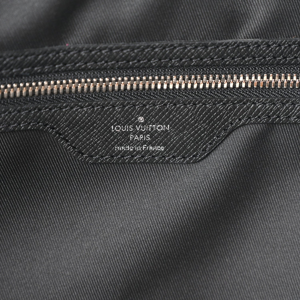 Taiga Monogram Eclipse Keepall Bandouliere 50 Black