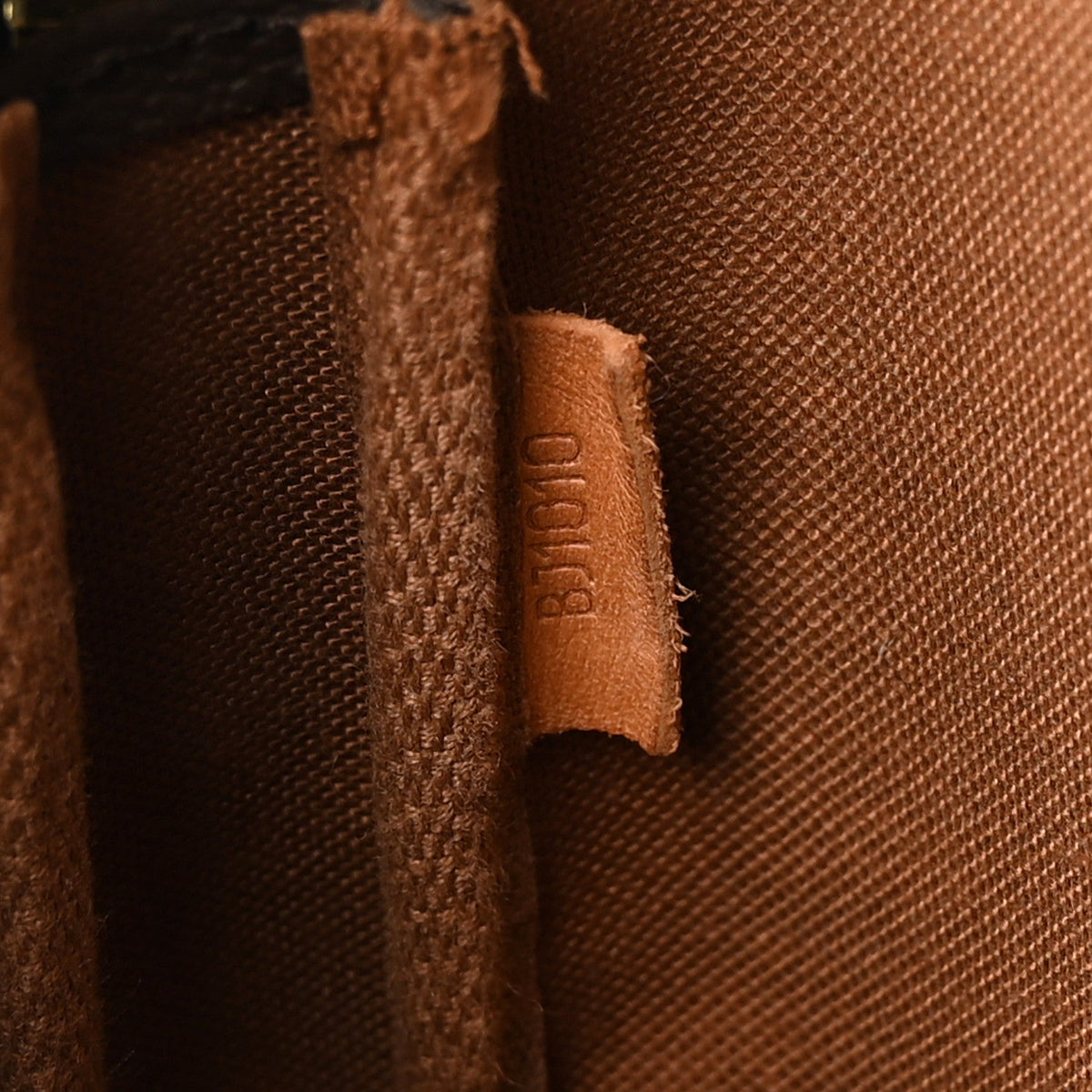Monogram Pochette Accessories