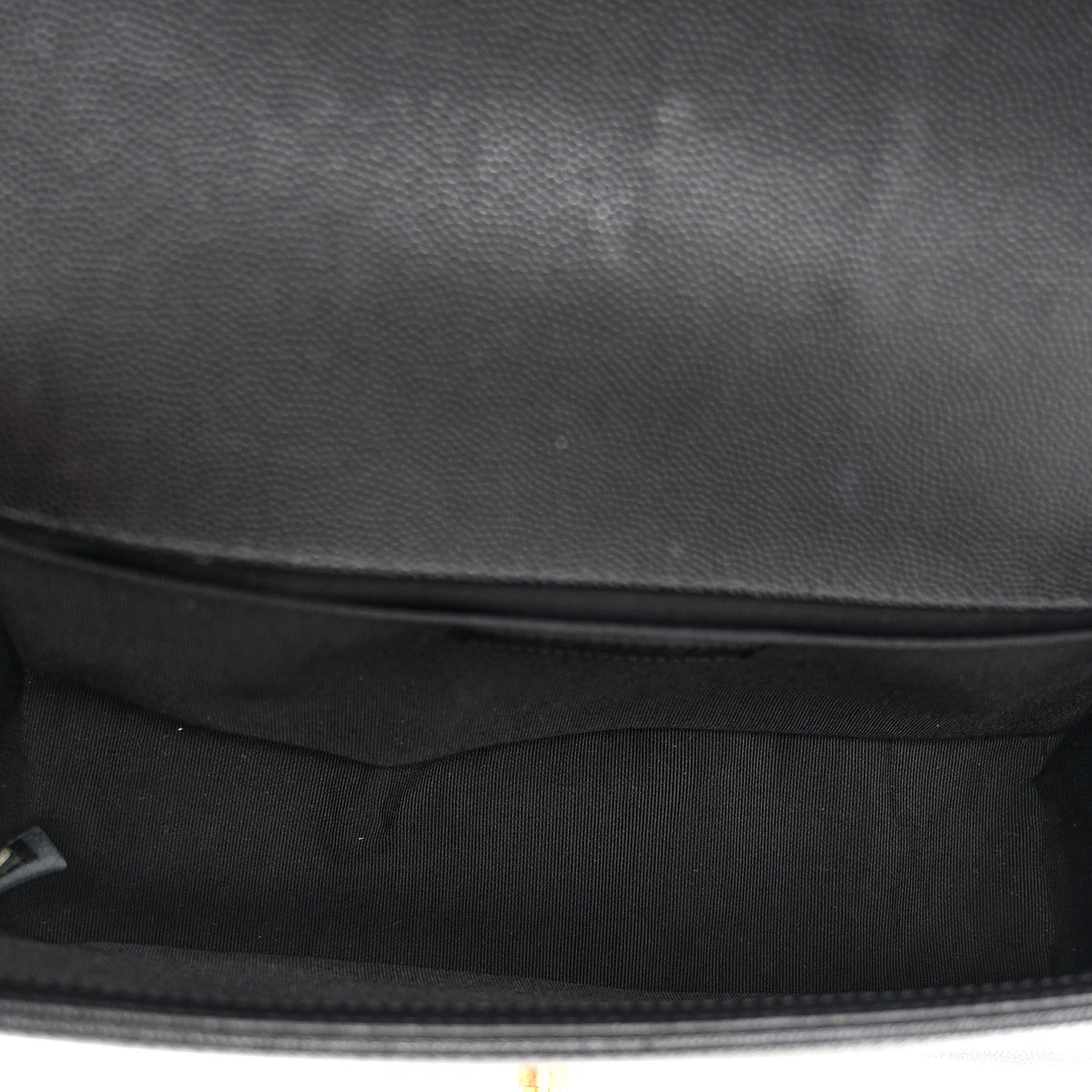 Caviar Quilted Medium Boy Flap Black