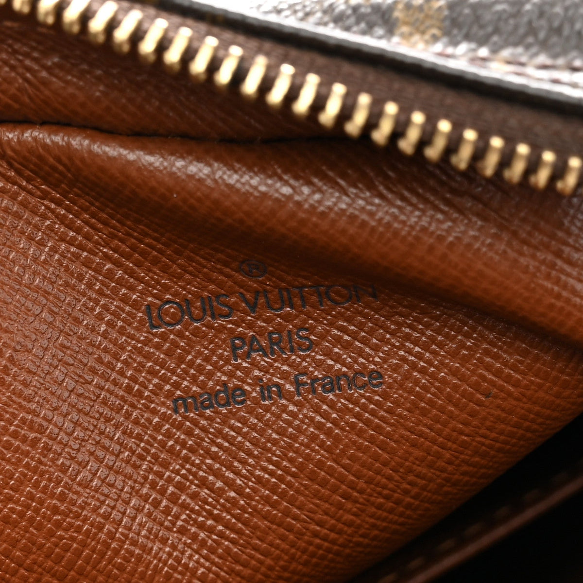 Monogram Amazone