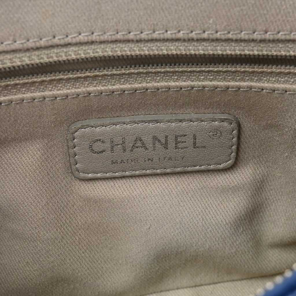Caviar Quilted Medium Easy Flap Blue