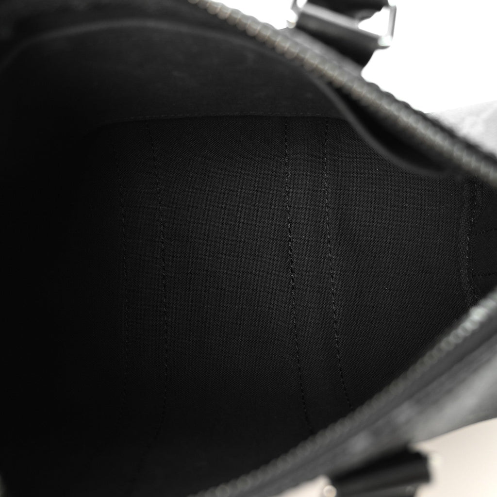 Reverse Monogram Eclipse Keepall Bandouliere 25