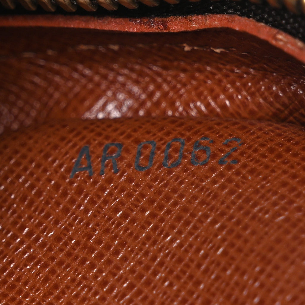 Monogram Amazone