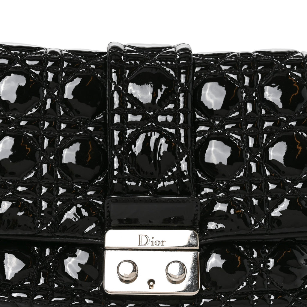 Patent Cannage New Lock Flap Black