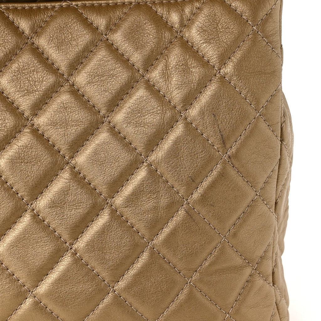 Metallic Calfskin Quilted Small XXL Travel Flap Bag Gold