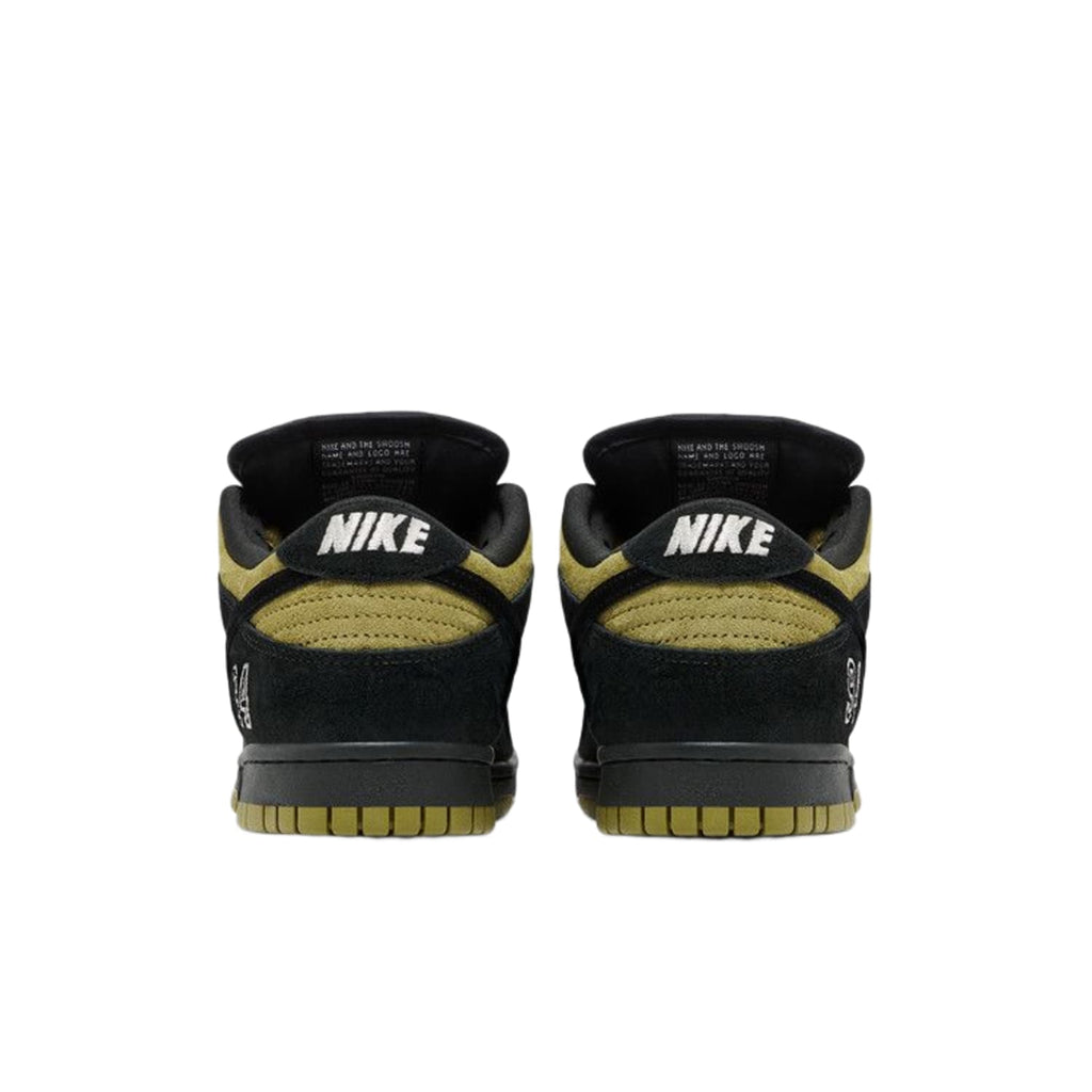 Supreme x Nike Dunk Low SB 'Camper Green'