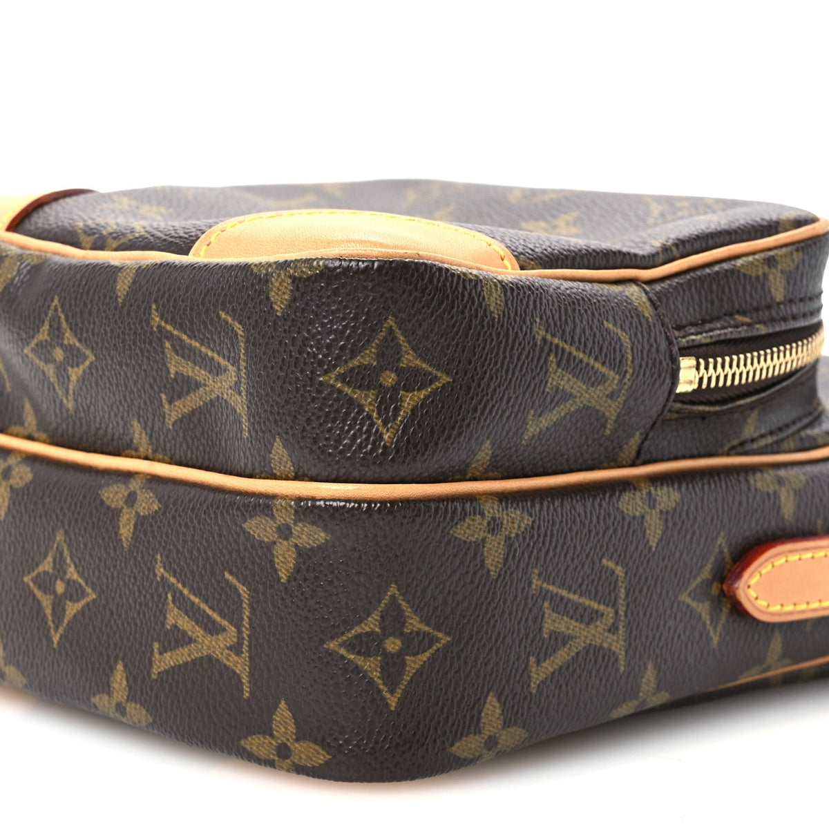 Monogram Amazone