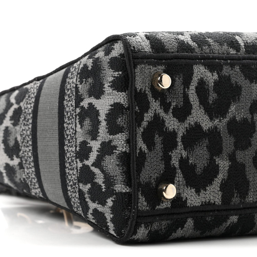 Canvas Medium Mizza Embroidered Lady D-Lite Grey