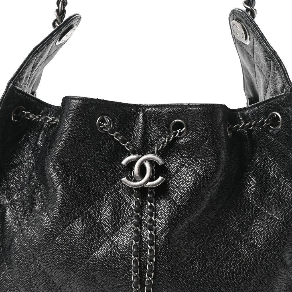 Caviar Quilted Medium Chanel 25 Handbag Black