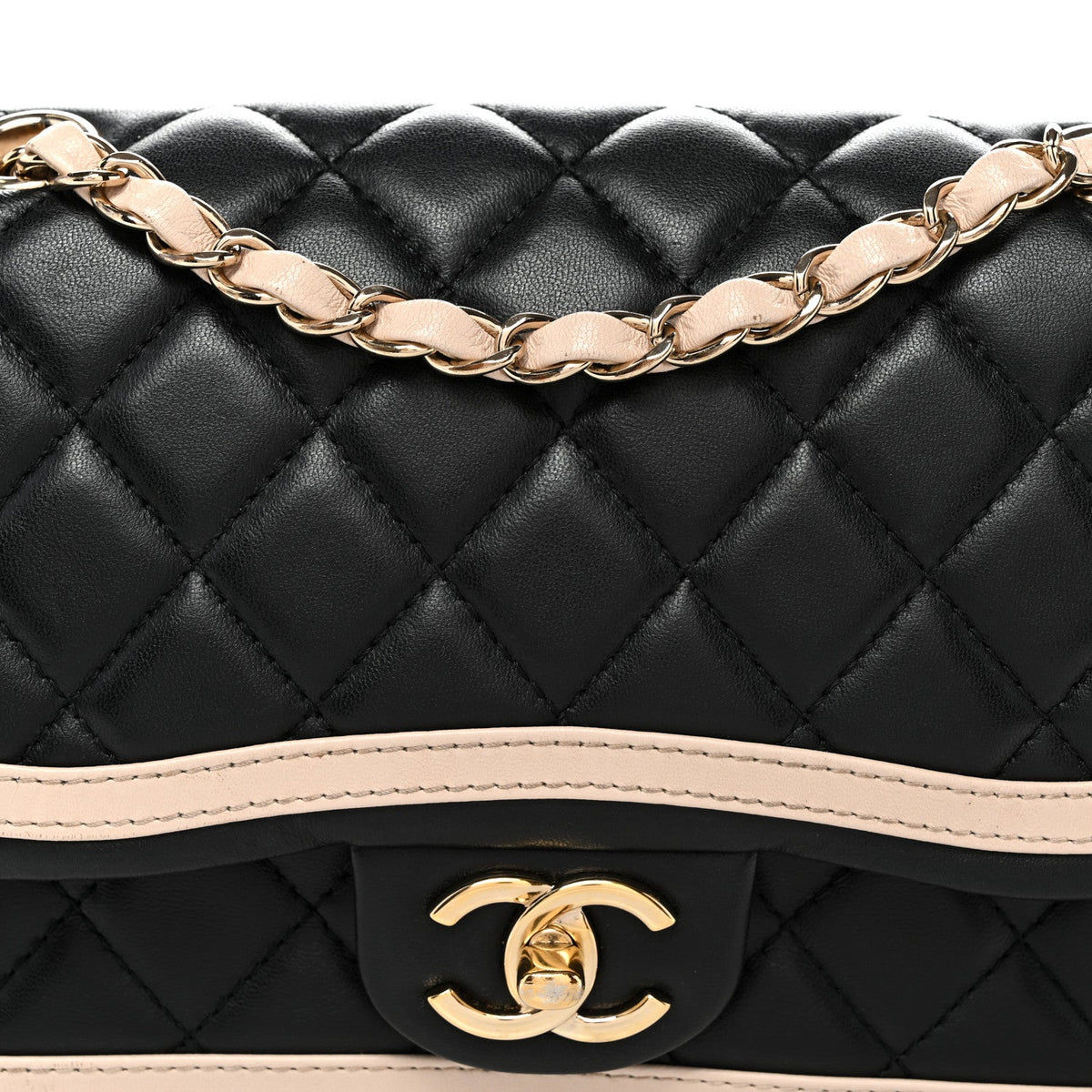 Lambskin Quilted Bicolor Flap Black Beige