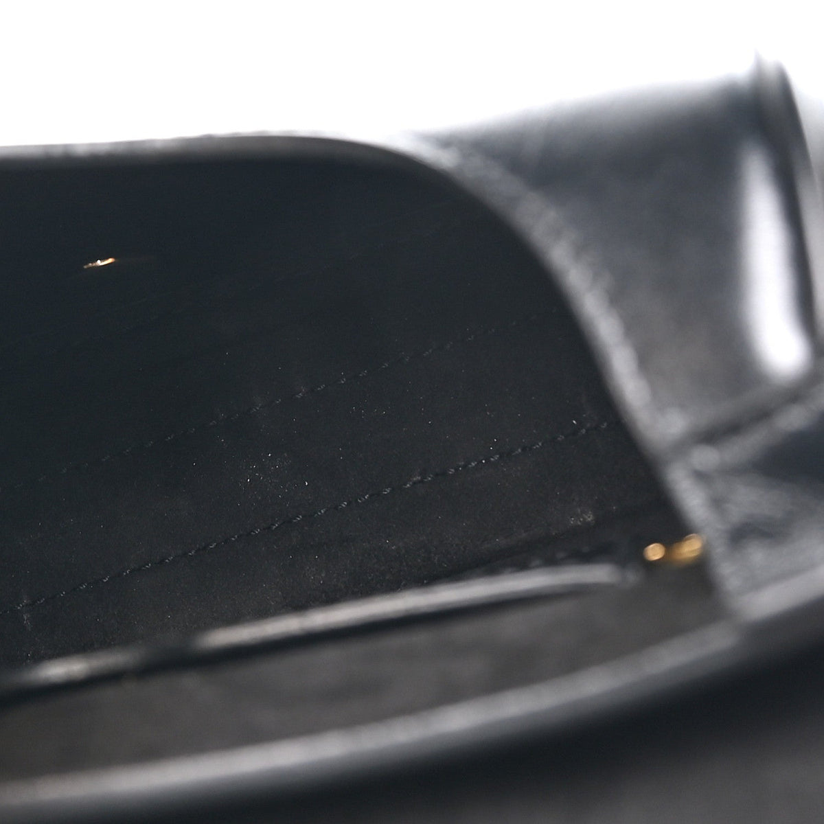 Box Calfskin Small Bobby Flap Black