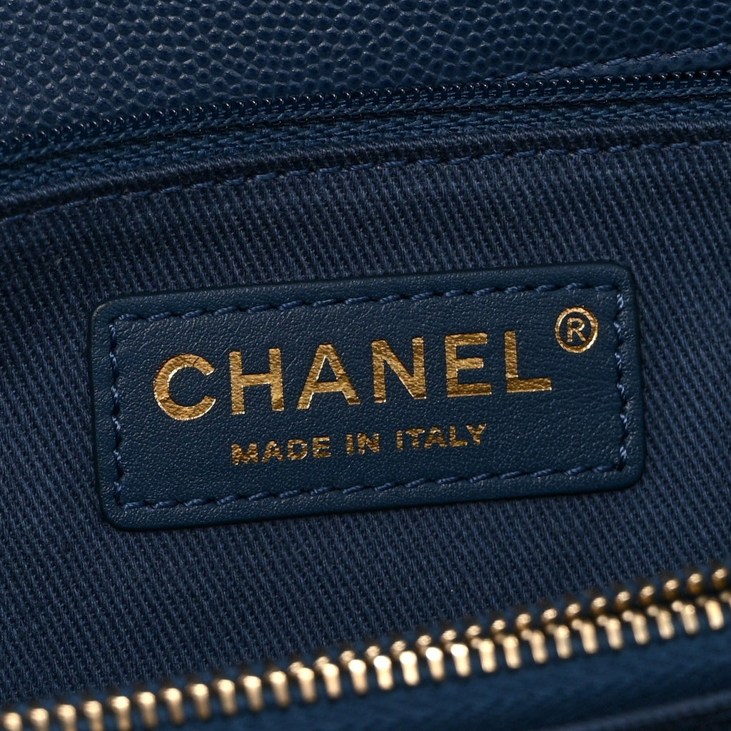 Caviar Quilted Medium Coco Handle Flap Blue