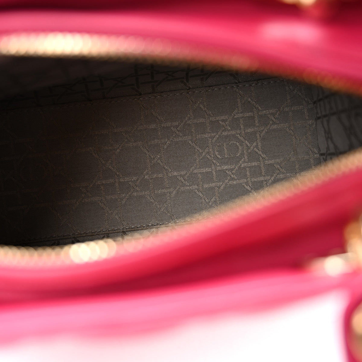 Lambskin Cannage Medium Lady Dior Fuchsia