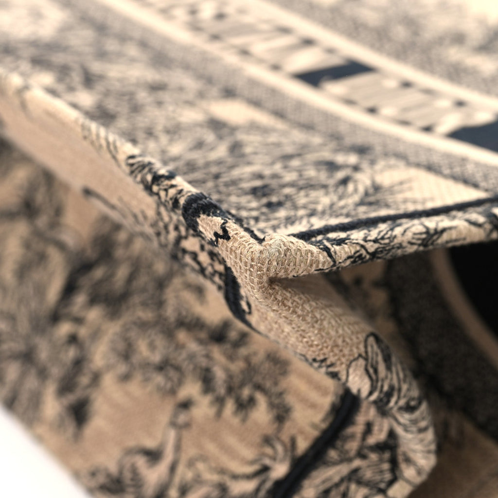 Canvas Embroidered Medium Dioriviera Toile De Jouy Book Tote Black