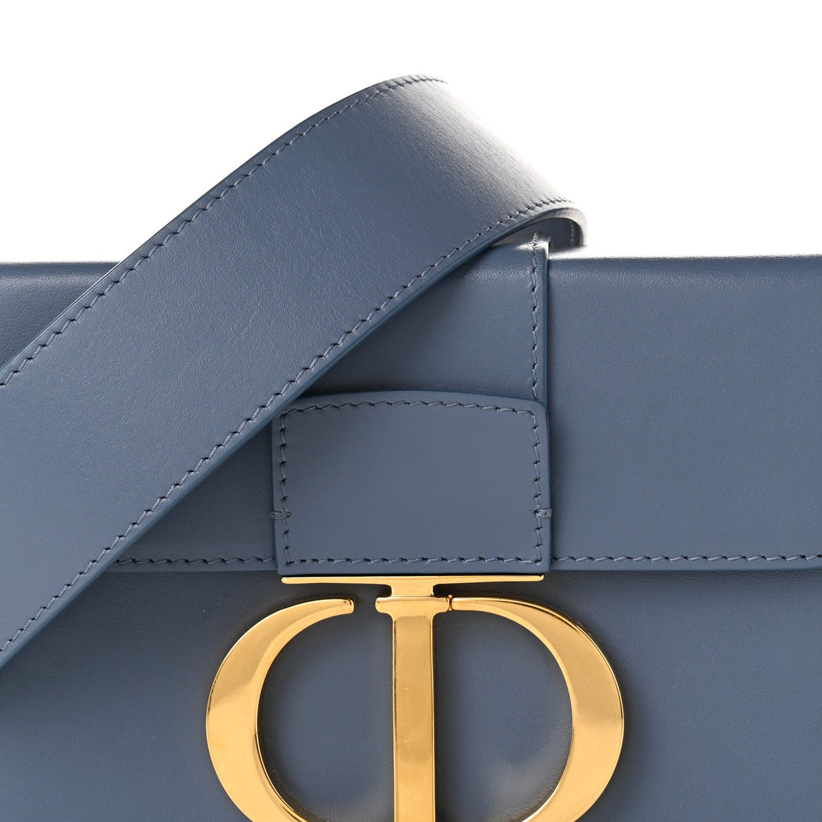 Box Calfskin 30 Montaigne Box Bag Blue