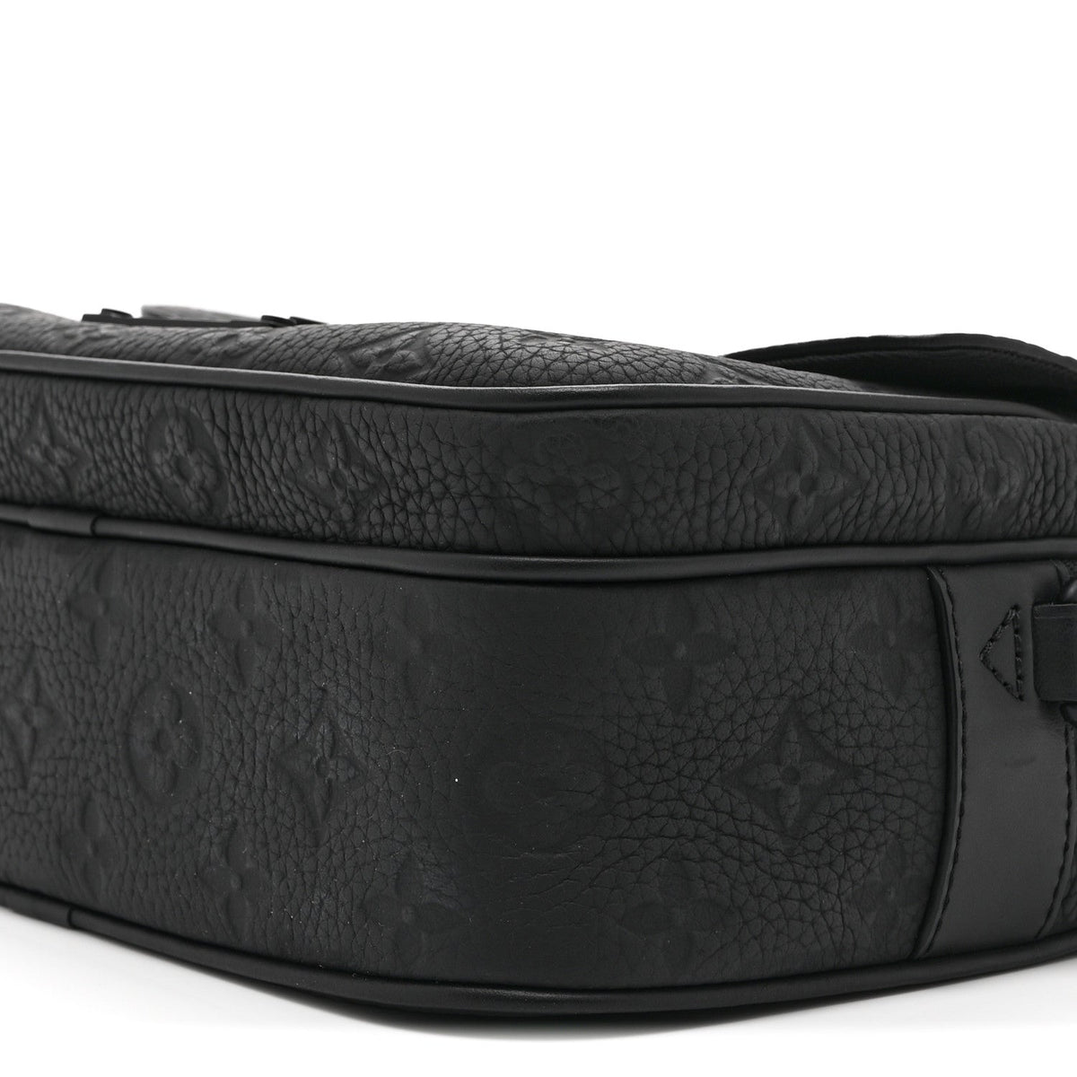 Taurillon Monogram S Lock Messenger Black