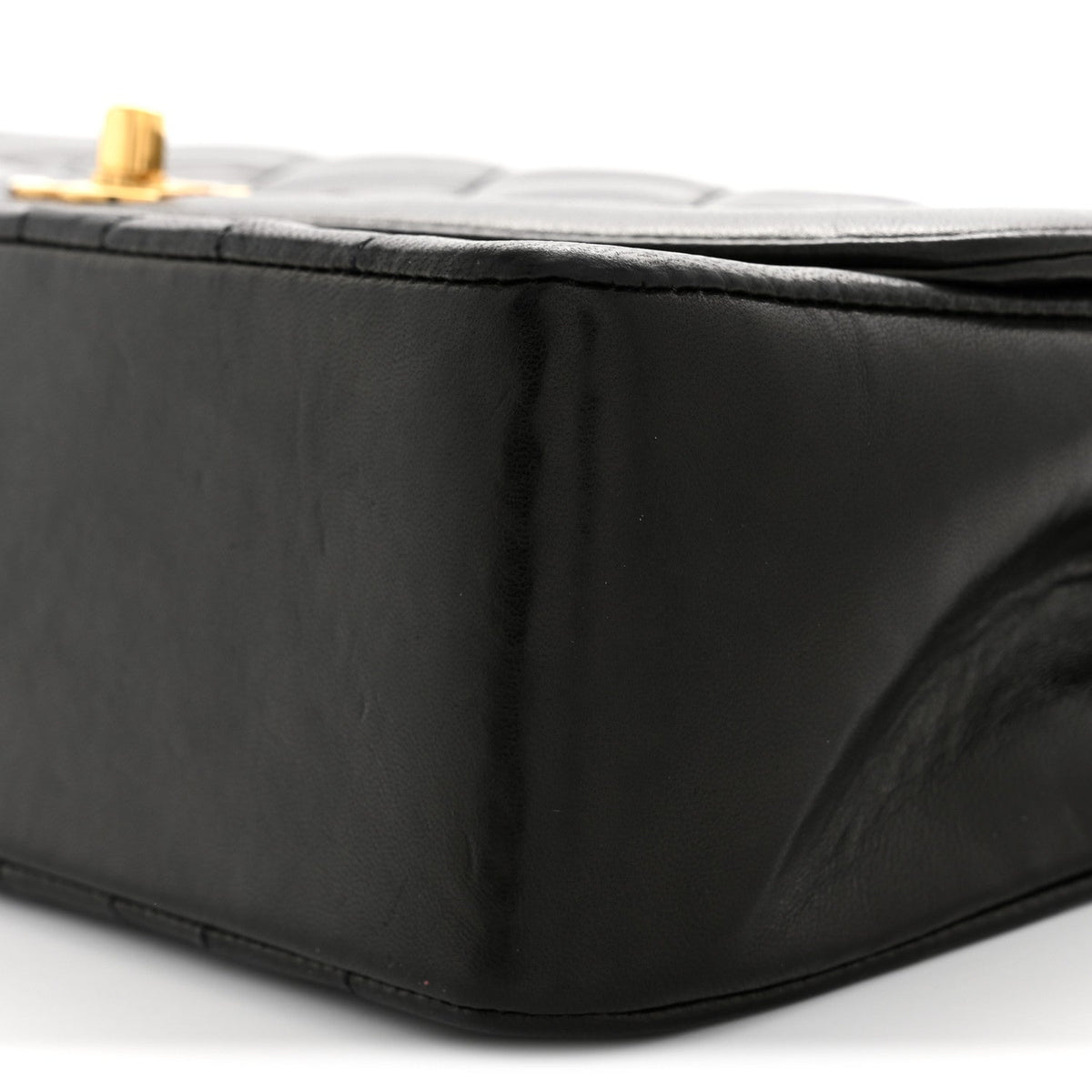Lambskin Quilted Medium Single Flap Black