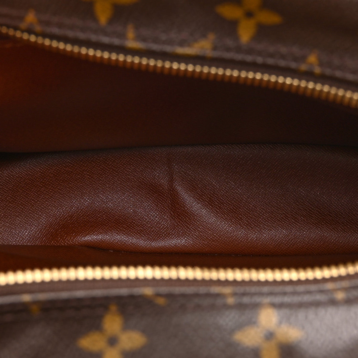Monogram Nil 28