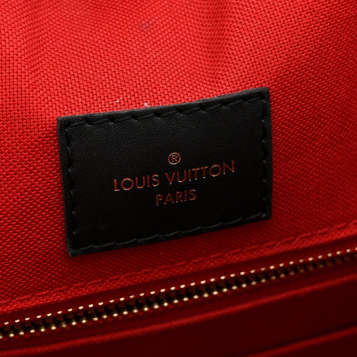 Reverse Monogram Giant Onthego MM