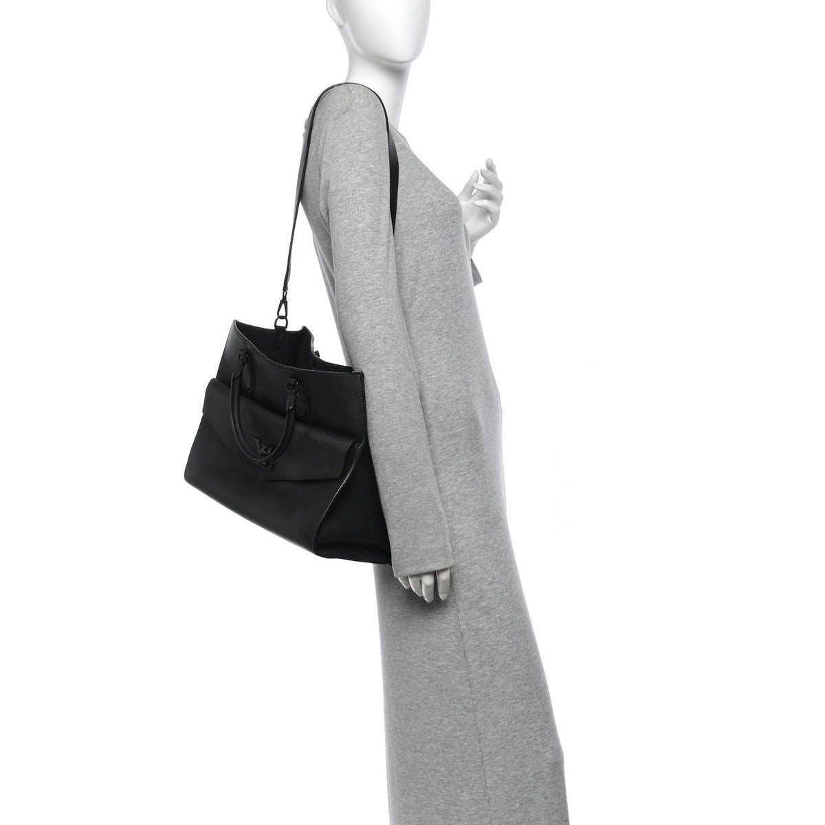 Soft Calfskin Lockme Tote MM Black