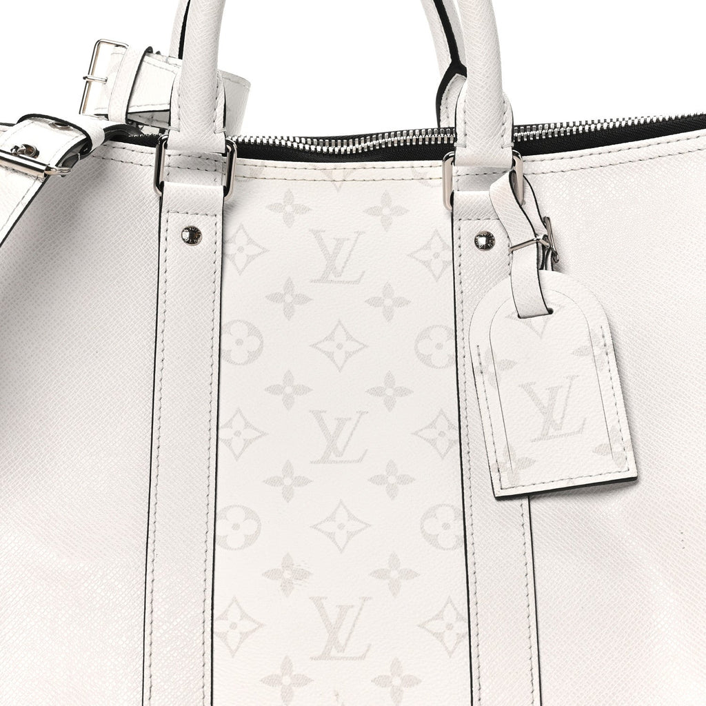 Monogram Taiga Keepall Bandouliere 45 Optic White