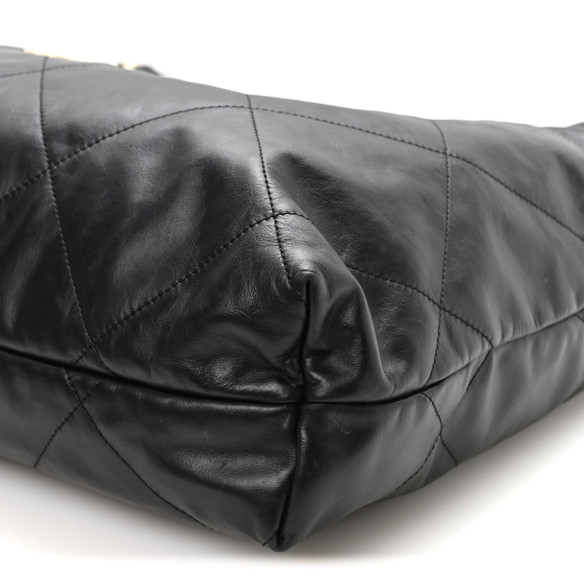 Calfskin Quilted Large Chanel 22 Black White