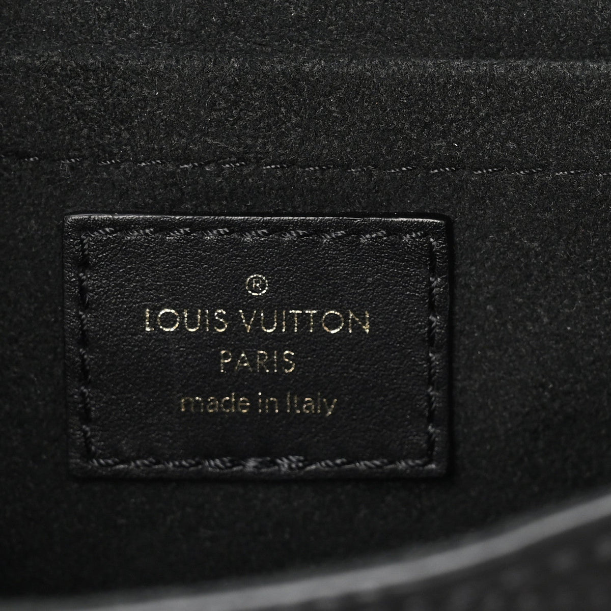 Calfskin New Wave Chain MM Black