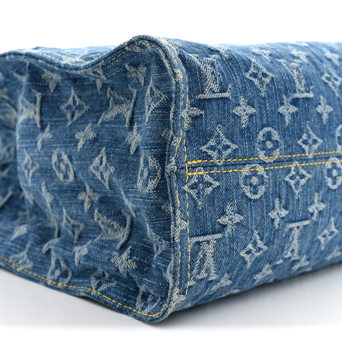 Monogram Denim Onthego MM Blue