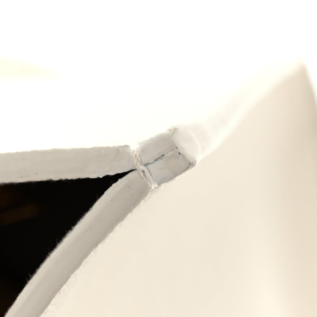 Soft Calfskin Lockme Tote PM White