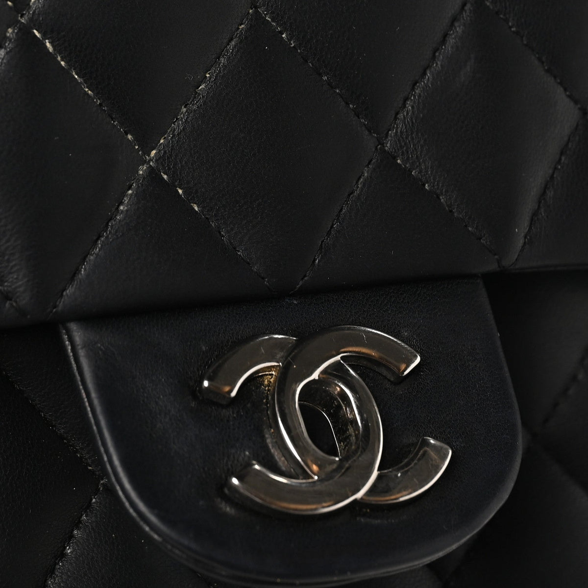 Lambskin Quilted Medium Double Flap Black