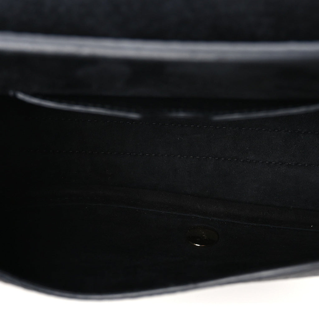 Grained Calfskin Medium Bobby Flap Black