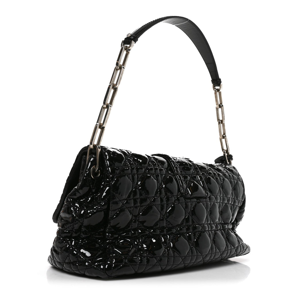 Patent Cannage New Lock Flap Black