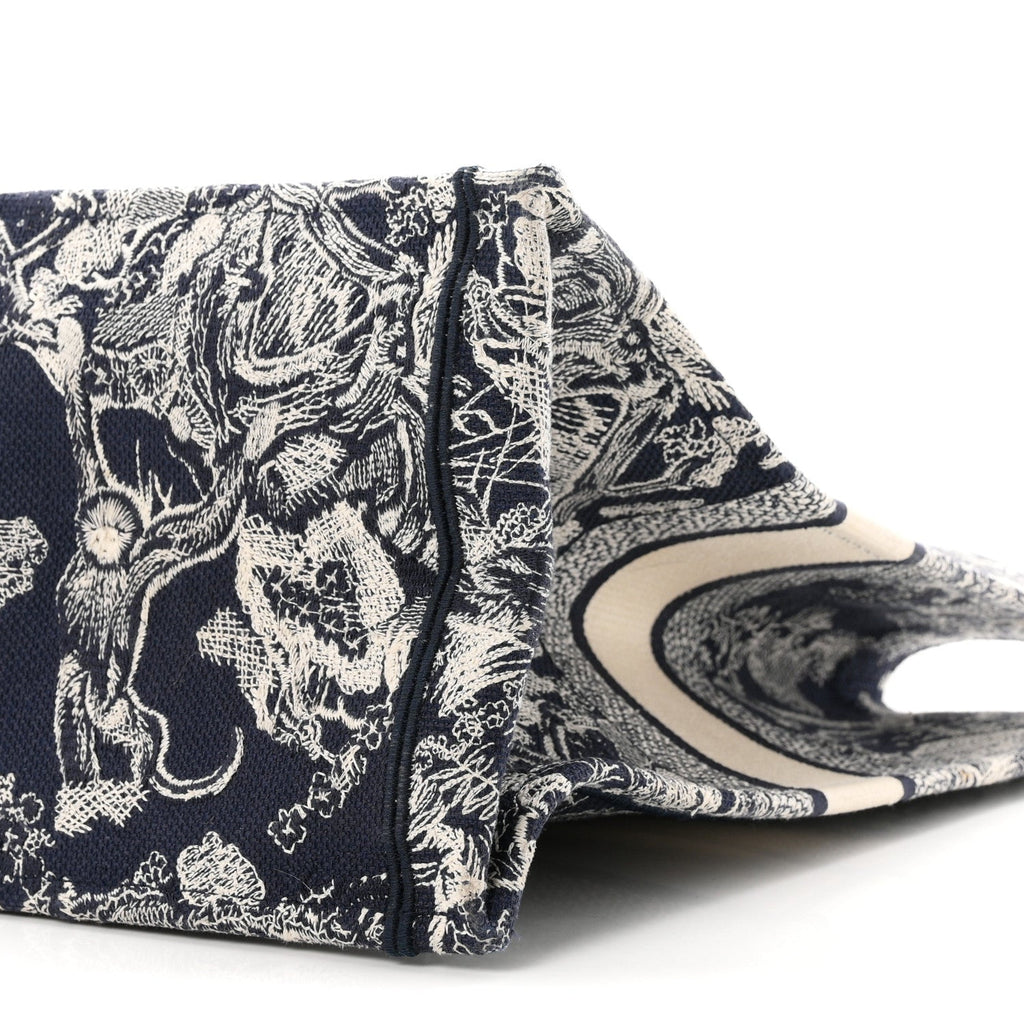 Canvas Embroidered Large Dioriviera Toile De Jouy Reverse Book Tote Blue