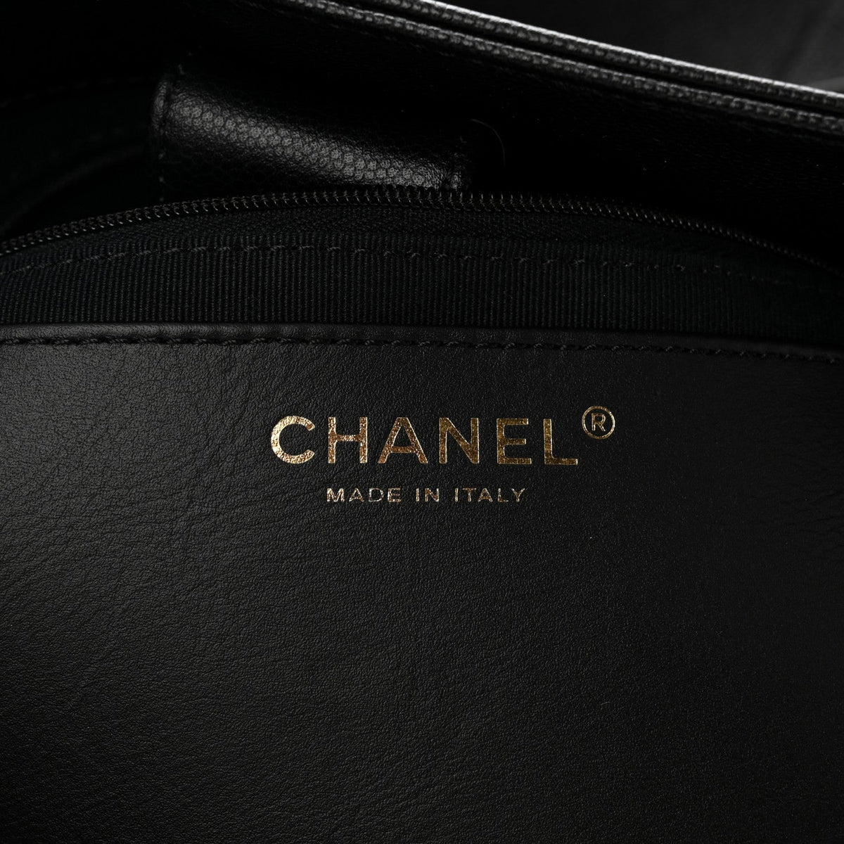 Caviar Stitched Pocket CC Large Tote Black