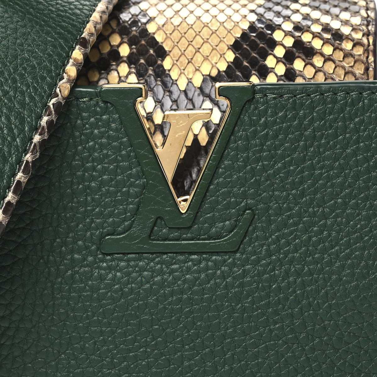 Taurillon Snakeskin Mini Capucines Emeraude Green
