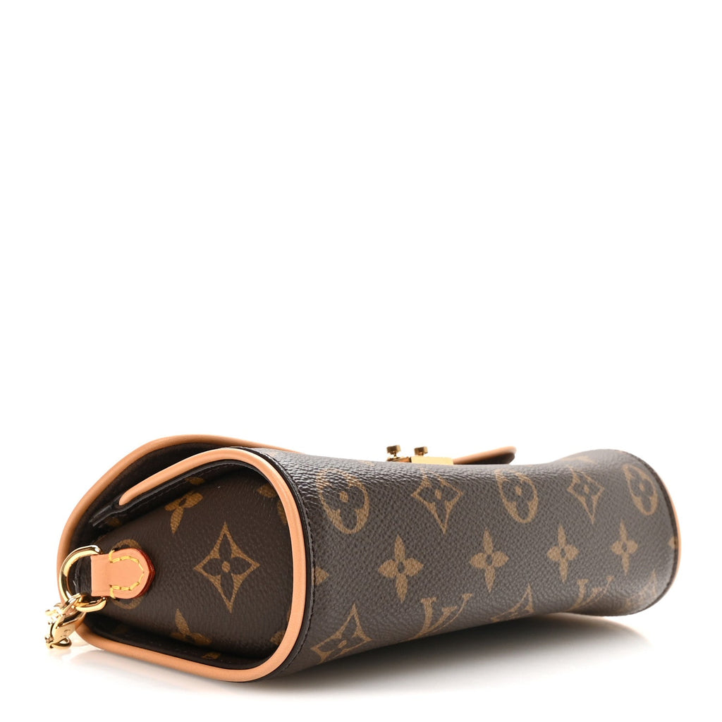 Monogram Pochette Camille