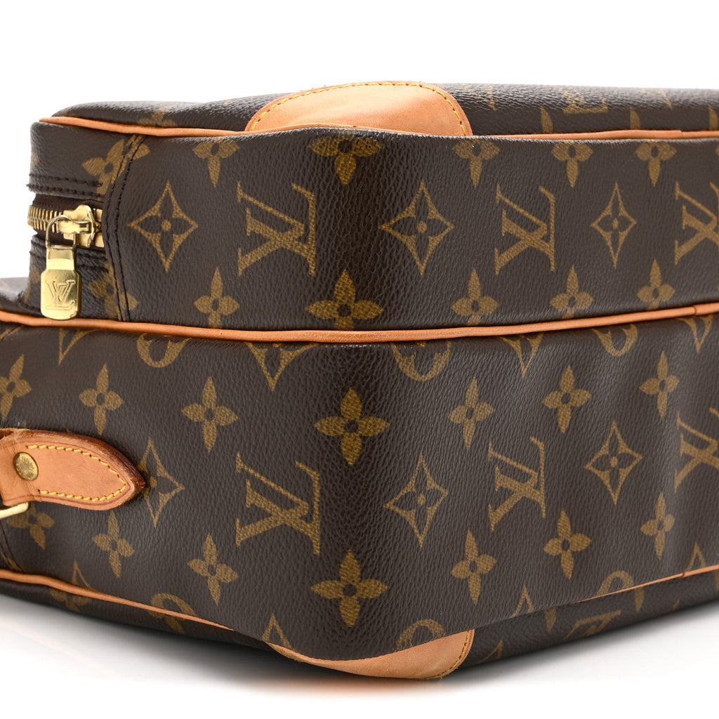 Monogram Nil 28