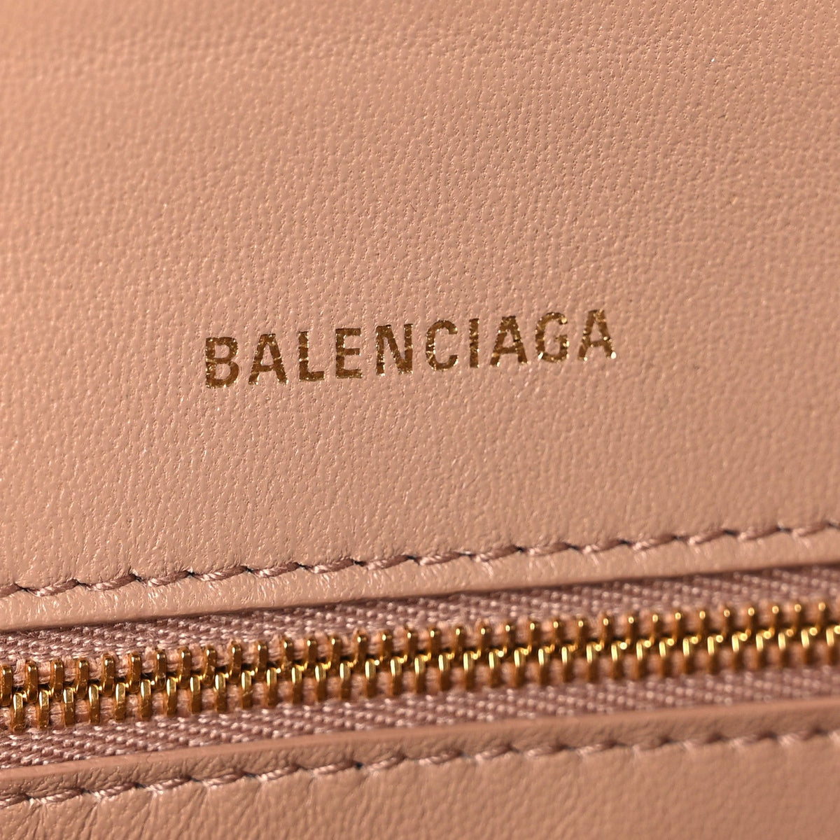 Grained Calfskin Small Hourglass Top Handle Bag Nude Beige